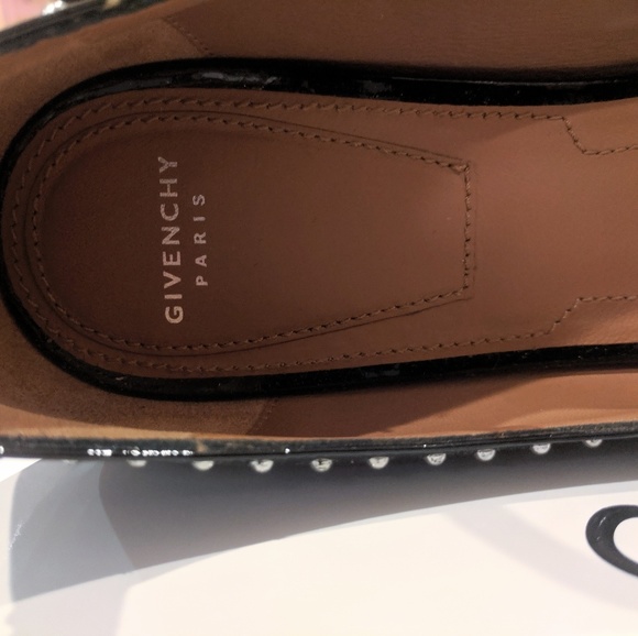 ✔️SOLD ✔️GIVENCHY Piper Stud Ballerina Flats - Picture 3 of 8